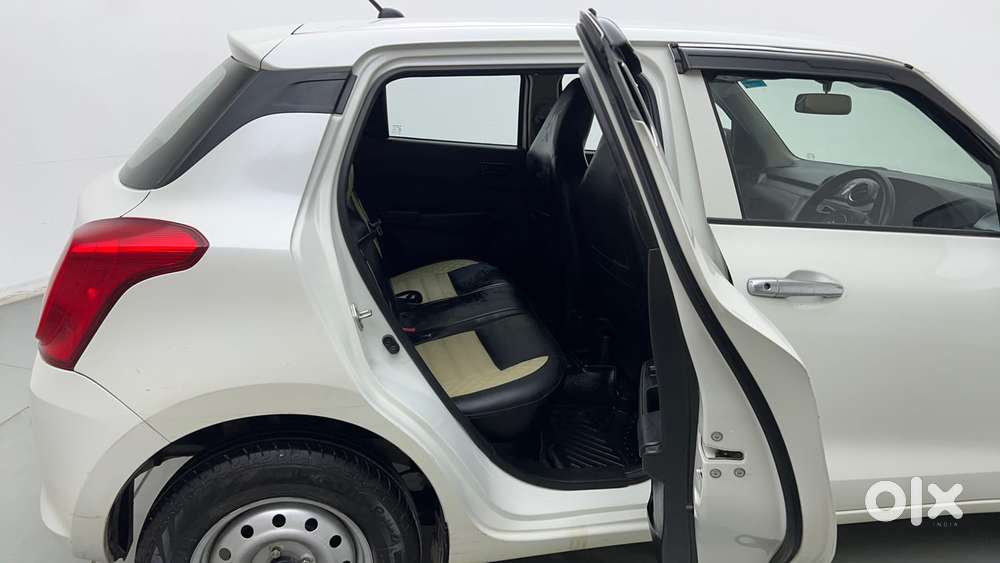 Maruti Suzuki Swift 1.3 Lxi, 2023, Petrol