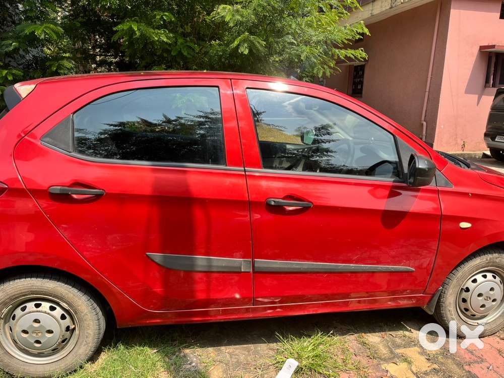 Tata Tiago Petrol 2017