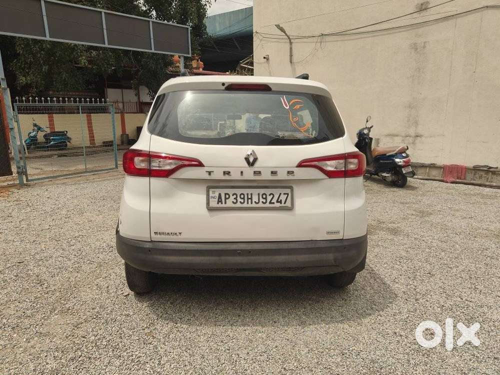 Renault Triber Rxl, 2020, Petrol