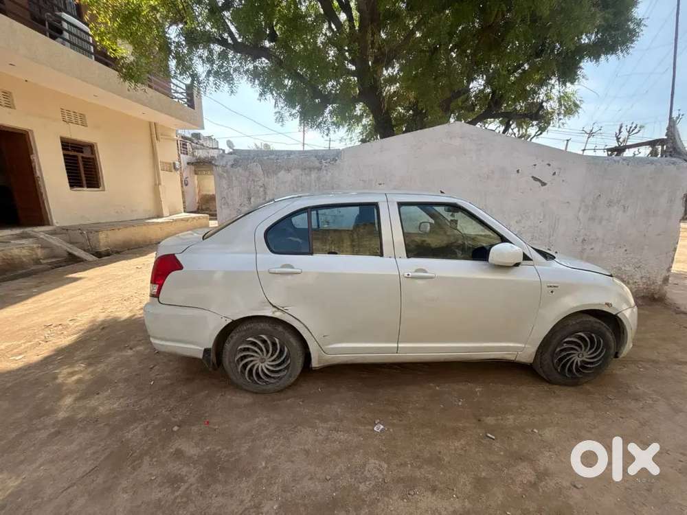 Maruti Suzuki Swift Dzire 2010 Diesel 98926 Km Driven