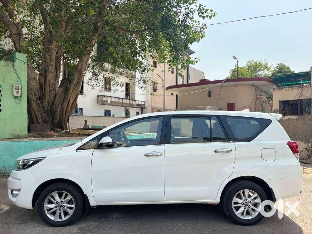 Toyota Innova Crysta 2.4 G Mt 8s, 2018, Diesel