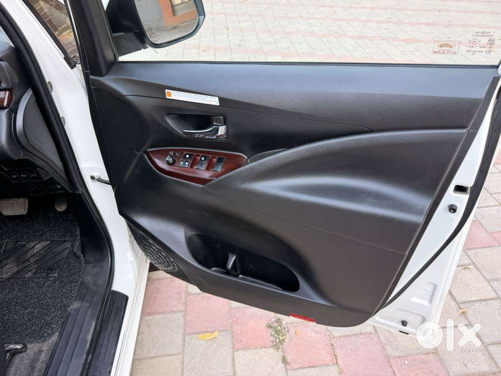 Toyota Innova Crysta [2020-ongoing] 2.4 Gx At 7 Str, 2021, Diesel