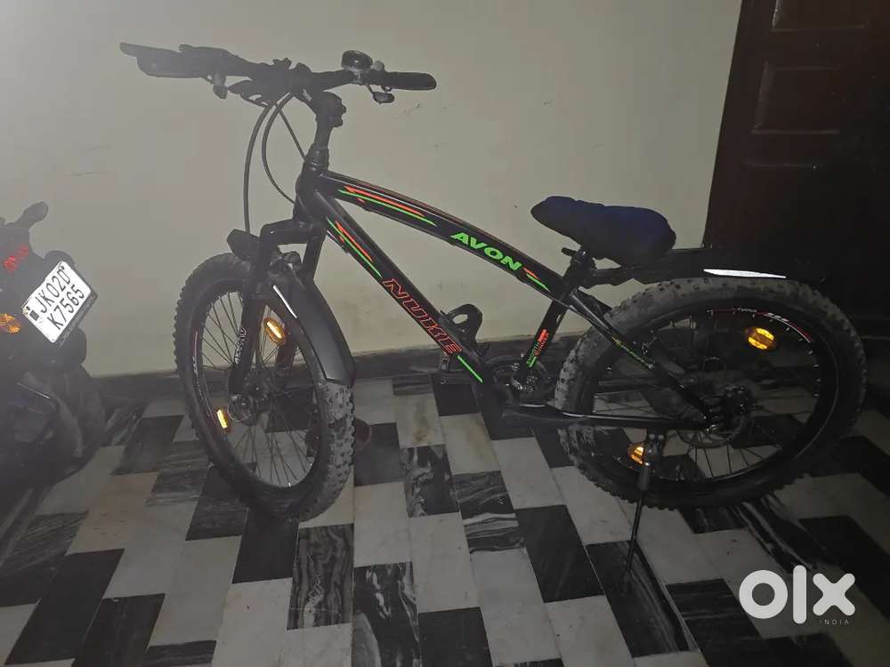 Avon Nuke cycle in very good condition with gears