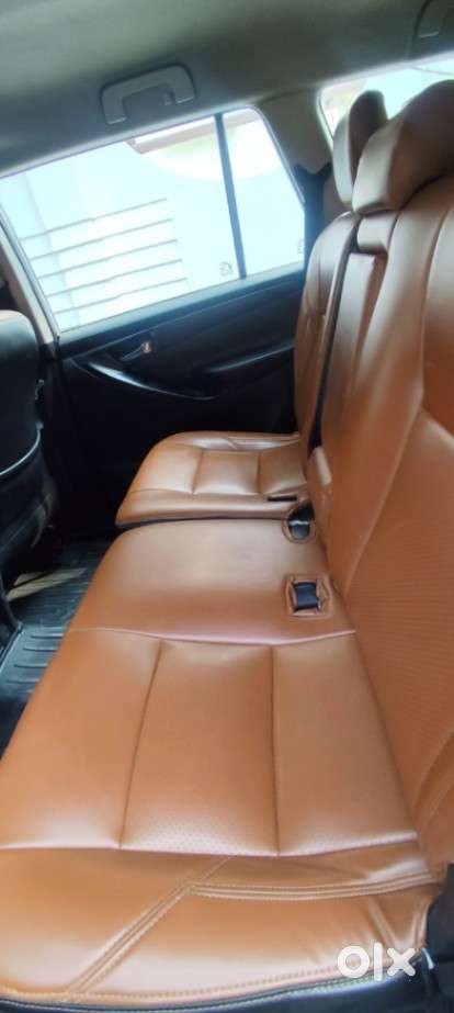 Toyota Innova Crysta 2.4 G Plus Mt 8 Str, 2022, Diesel