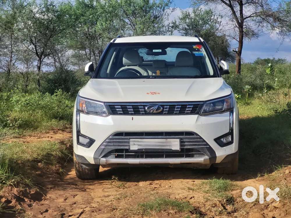 Mahindra Xuv300 2021 Petrol Well Maintained