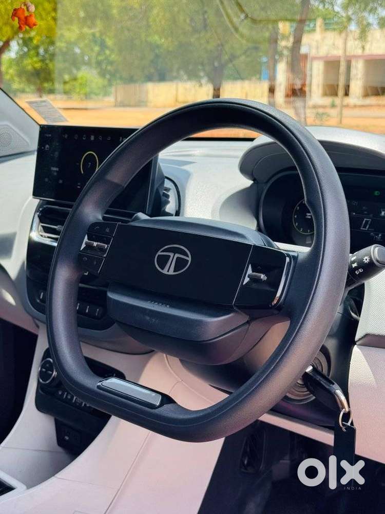 Tata Tiago 1.2 Revotron Xza, 2025, Petrol
