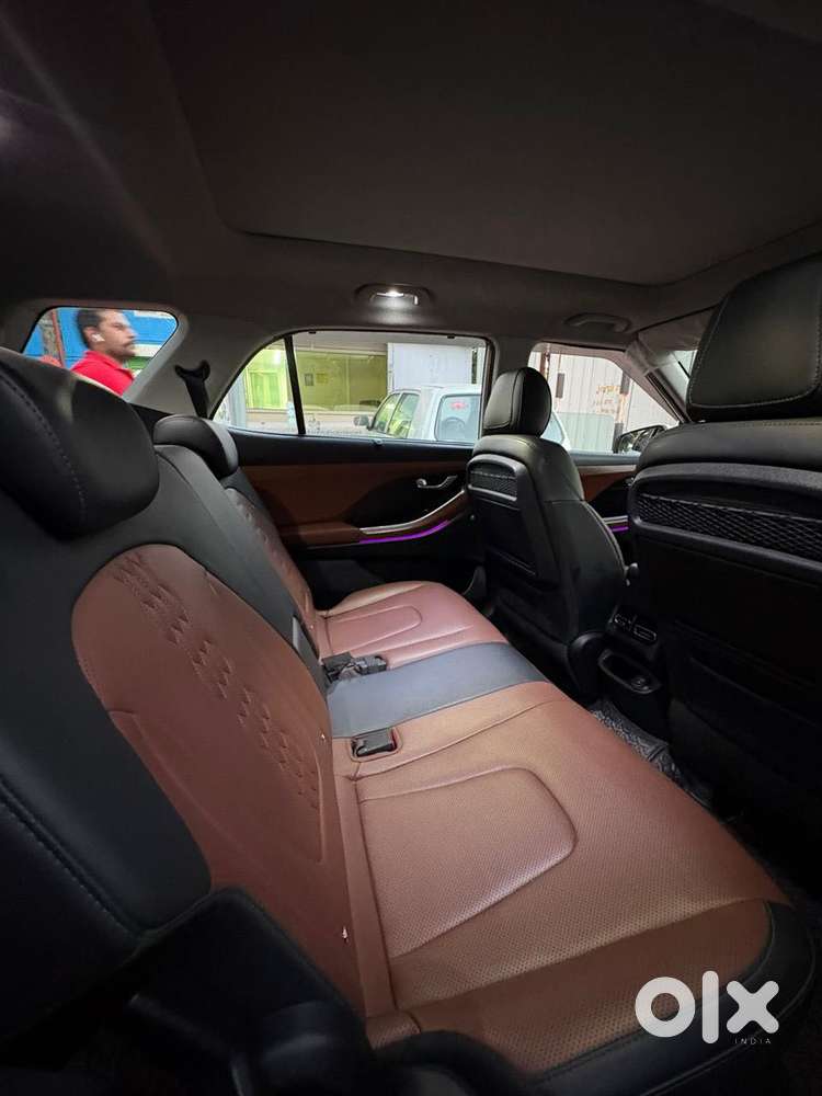 Hyundai Alcazar Signature 1.5 Diesel At 7str Knight, 2023, Diesel