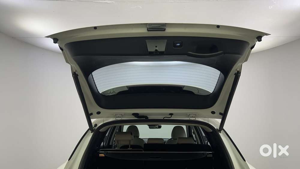 Hyundai Tucson 2.0 Signature Petrol At, 2023, Petrol