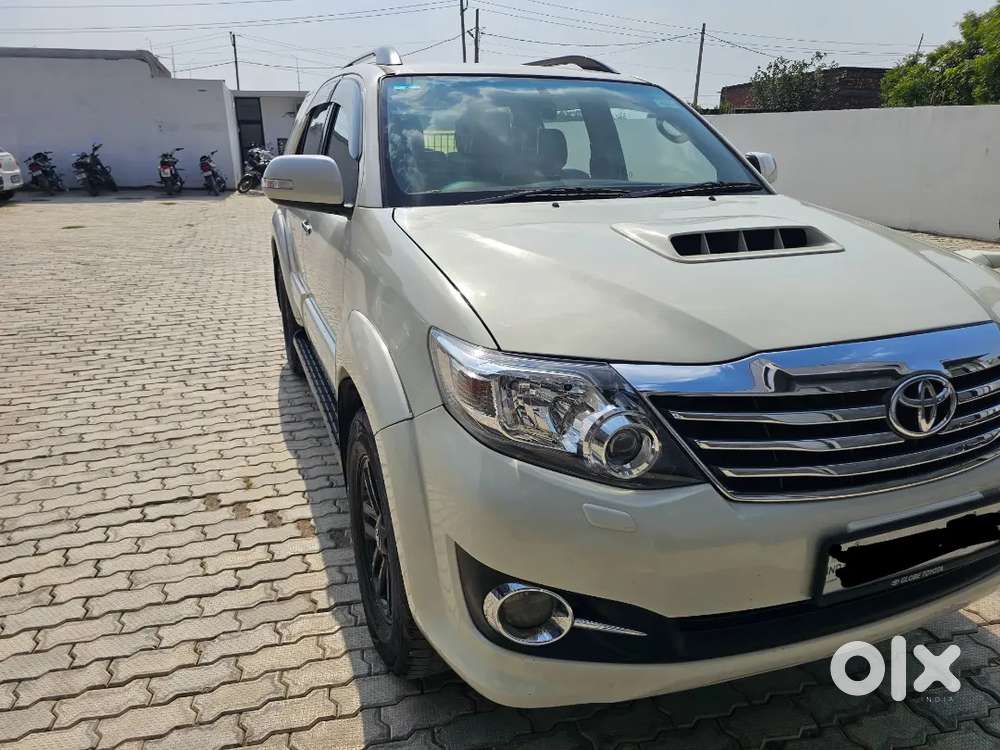 Toyota Fortuner 2016 Diesel 195000 Km Driven All Service Record