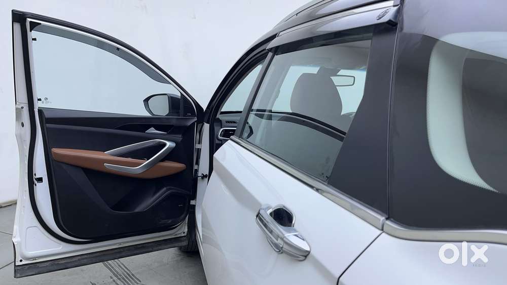 Mg Hector Plus 1.5 Sharp Turbo Cvt 6 Str, 2022, Petrol