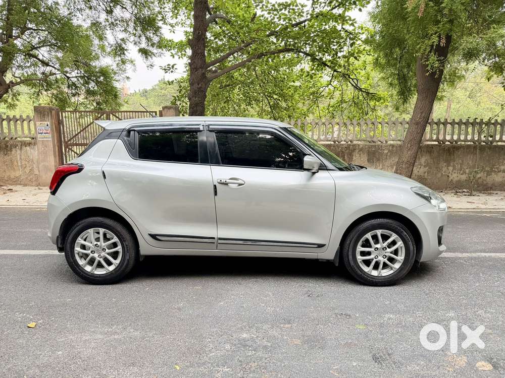 Maruti Suzuki Swift Zxi Plus Amt Dual Tone, 2018, Petrol