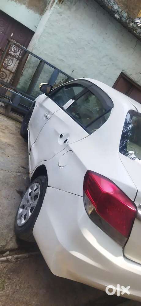 Honda Amaze Elite 2016 Manual Hybrid Mobile