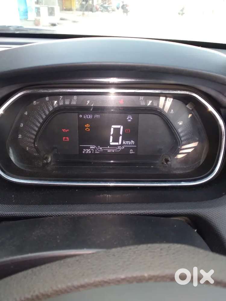 Tata Tiago 2021 Petrol 28000 Km Driven