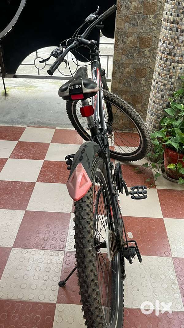 Carbon- branded mountain bike ( MTB)