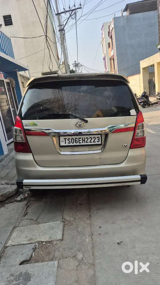 Toyota Innova 2014 Diesel Well Maintained