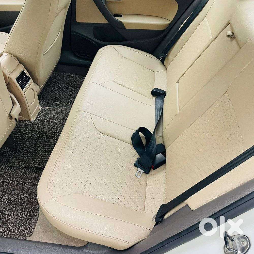 Volkswagen Vento 1.2 Tsi Highline Plus At, 2018, Petrol