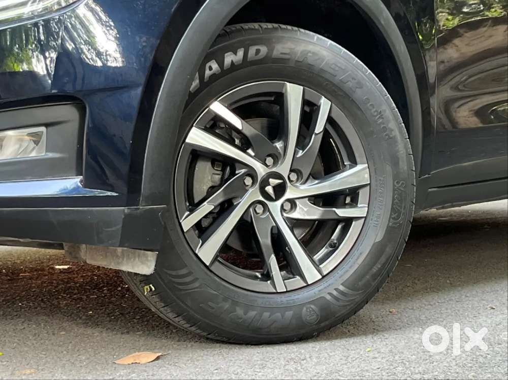 Mahindra Xuv700 2.2 Ax 5 Diesel Mt 7 Str, 2024, Diesel