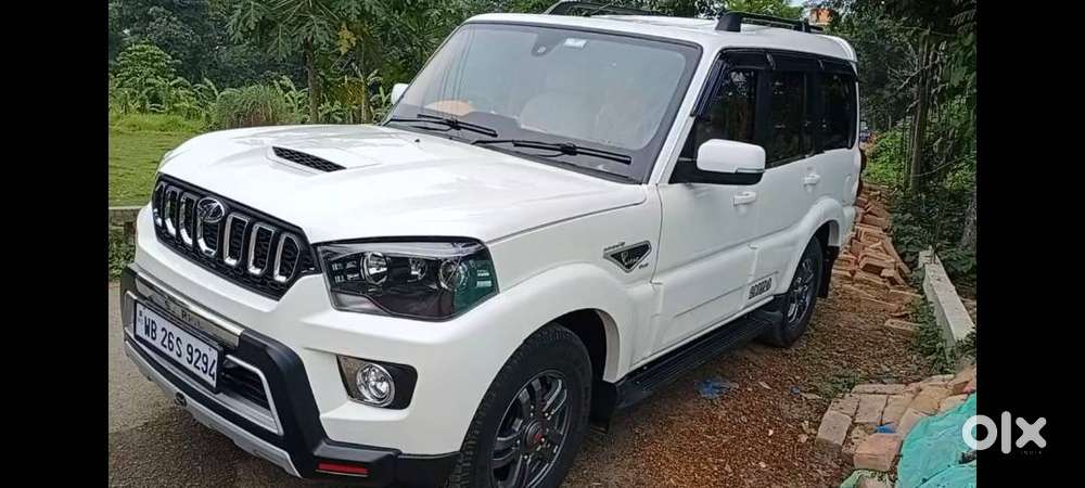 Mahindra Scorpio Vlx 2014 Diesel Modified To S11