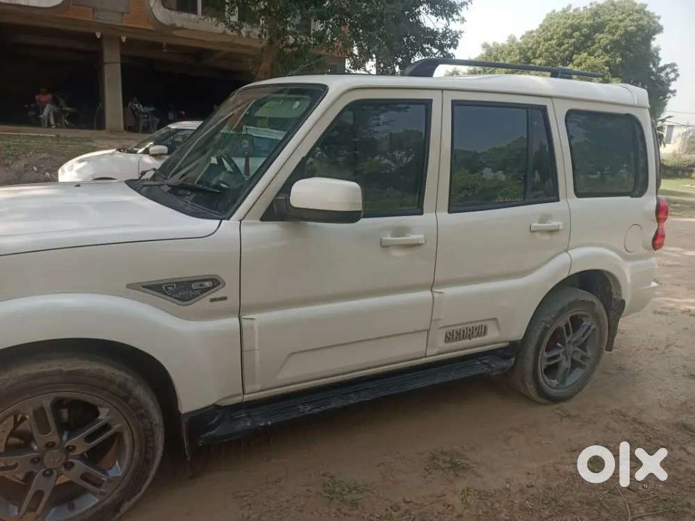 Mahindra Scorpio 2019 Diesel S7