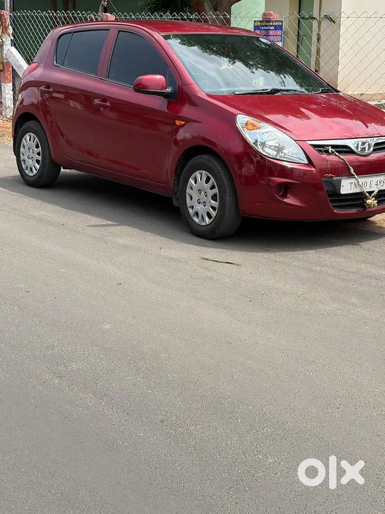 Hyundai Car 2011 Petrol Showroom Service Record