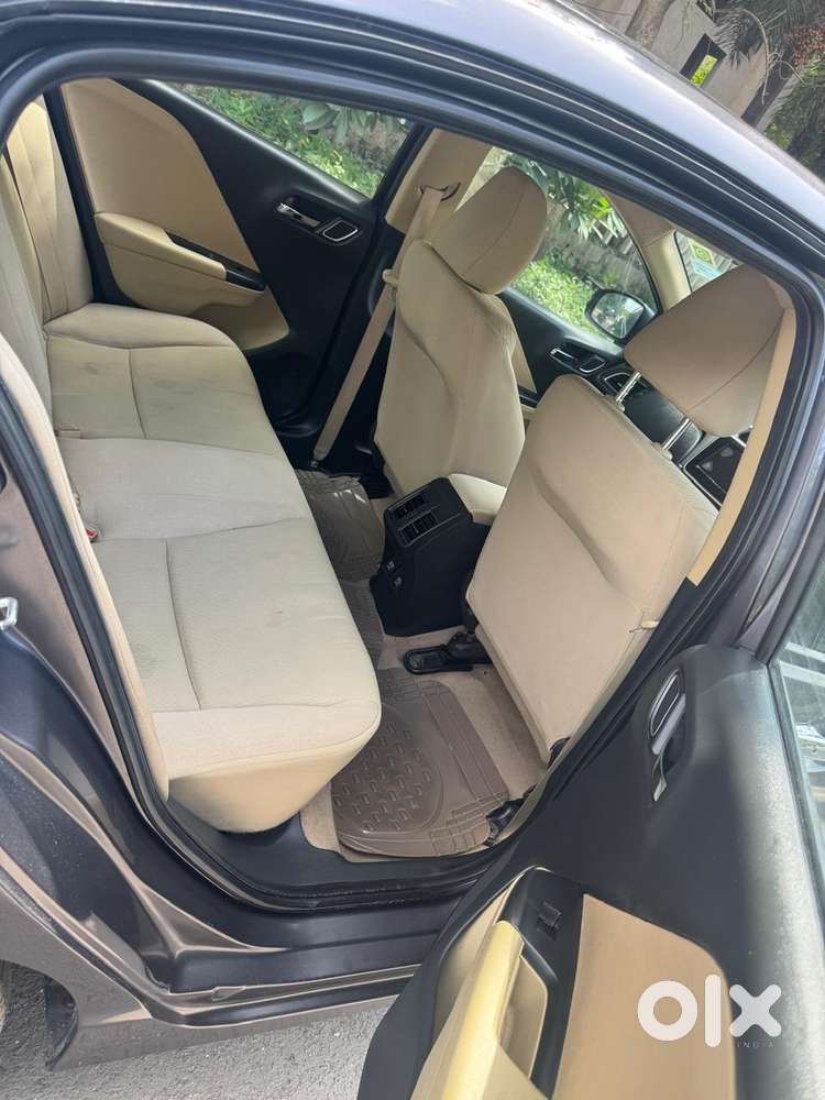 Honda City 1.5 V 5th Gen I-vtec Mt, 2017, Petrol