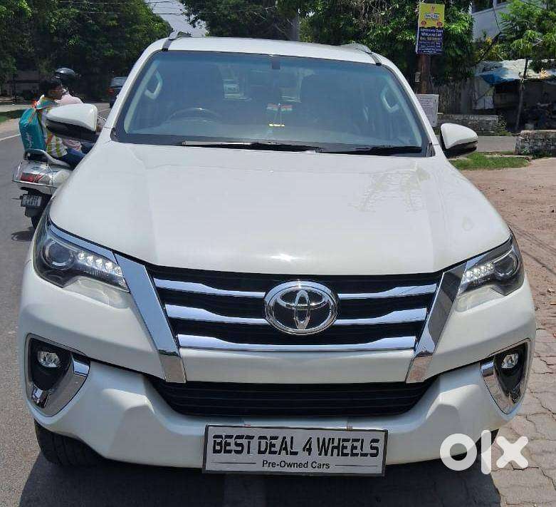 Toyota Fortuner 4x2 At 2.8 Diesel, 2020, Diesel
