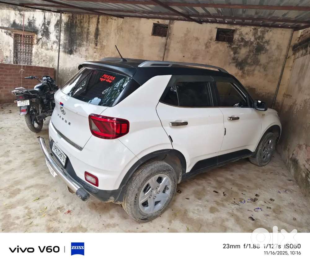Hyundai Venue N Line 2022 Petrol 70000 Km Driven