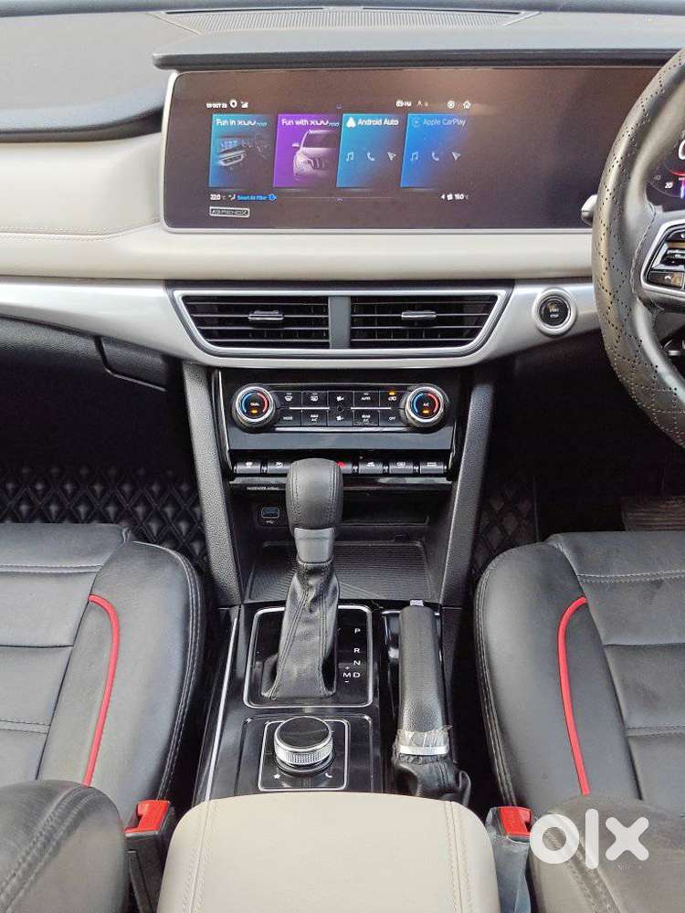Mahindra Xuv700 2.2 Ax 7 Diesel At Luxury Pack Str, 2023, Diesel