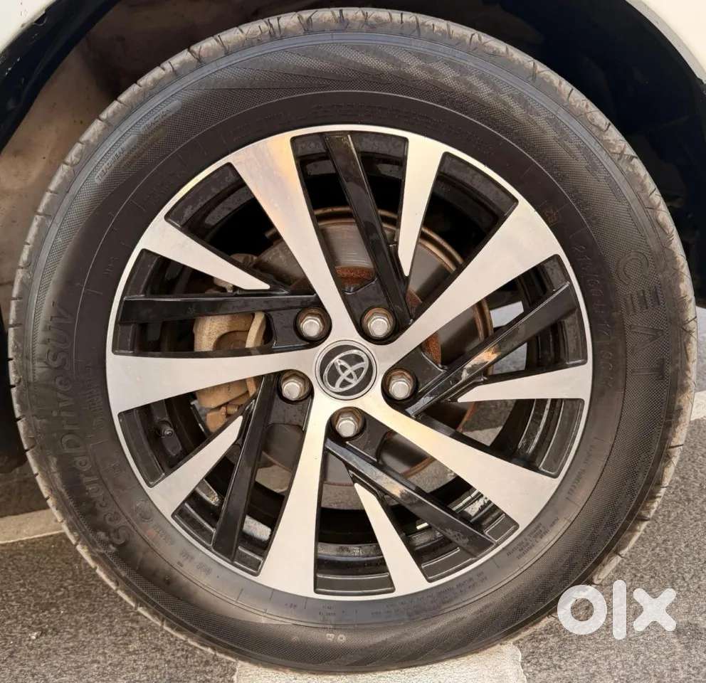 Toyota Innova Crysta 2.8 Zx At 7 Seater, 2019, Diesel