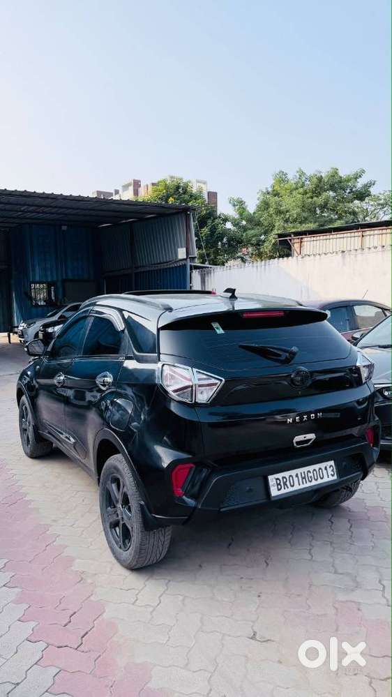 Tata Nexon 1.2 Revotron Xz Plus Luxs Red Dark Edition Amt, 2023, Die..