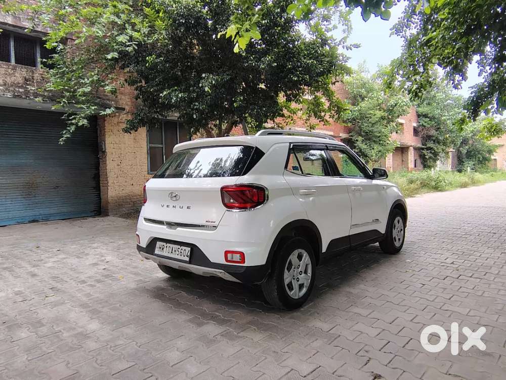 Hyundai Venue 1.0 Sx (o) Turbo Dct, 2019, Petrol