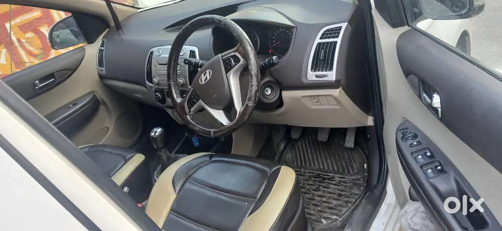 Hyundai I20 Sportz 2011