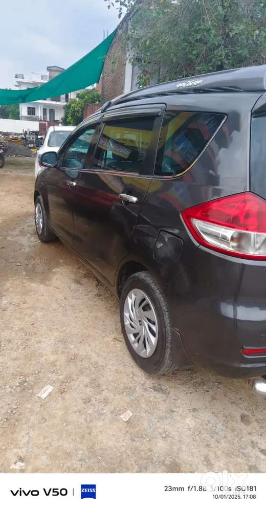 Maruti Suzuki Ertiga 21015
