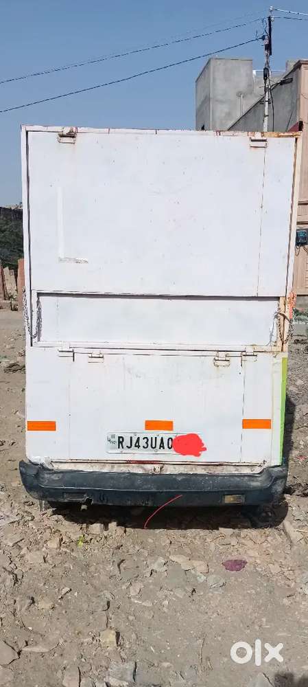 Maruti Suzuki Omni 2001