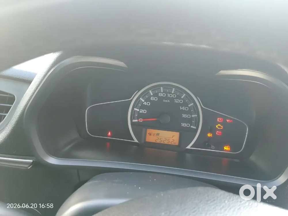 Maruti Suzuki Alto800 2022 Petrol 25500 Km Well Maintained Urgent Sale