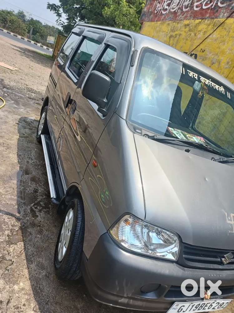 Very Good Condition One Handed Usge