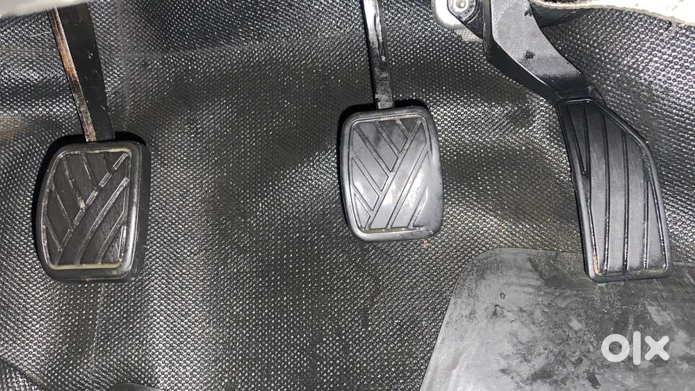 Maruti Suzuki Swift Zxi, 2015, Petrol