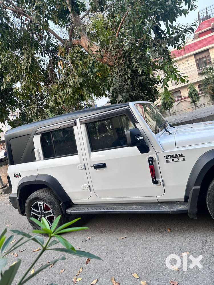 Mahindra Thar Roxx Diesel At 2025