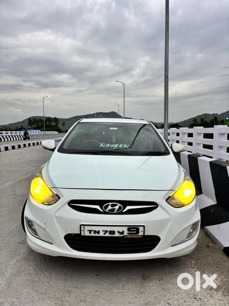 Hyundai Verna 1.6 SX 2012