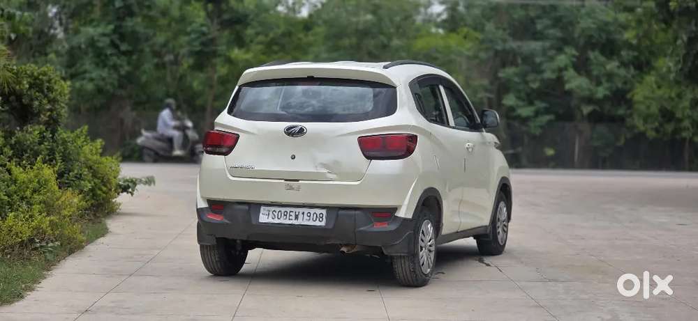 Mahindra Kuv 100 2016 Model