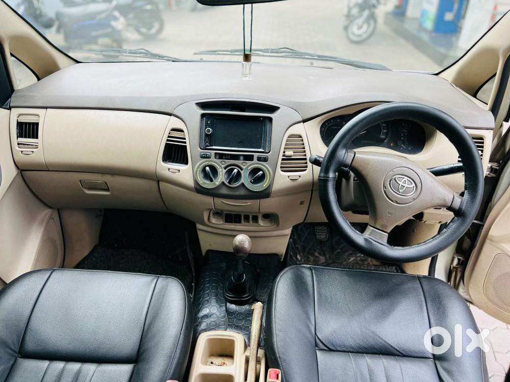 Toyota Innova 2.5 E 8 Str, 2007, Diesel