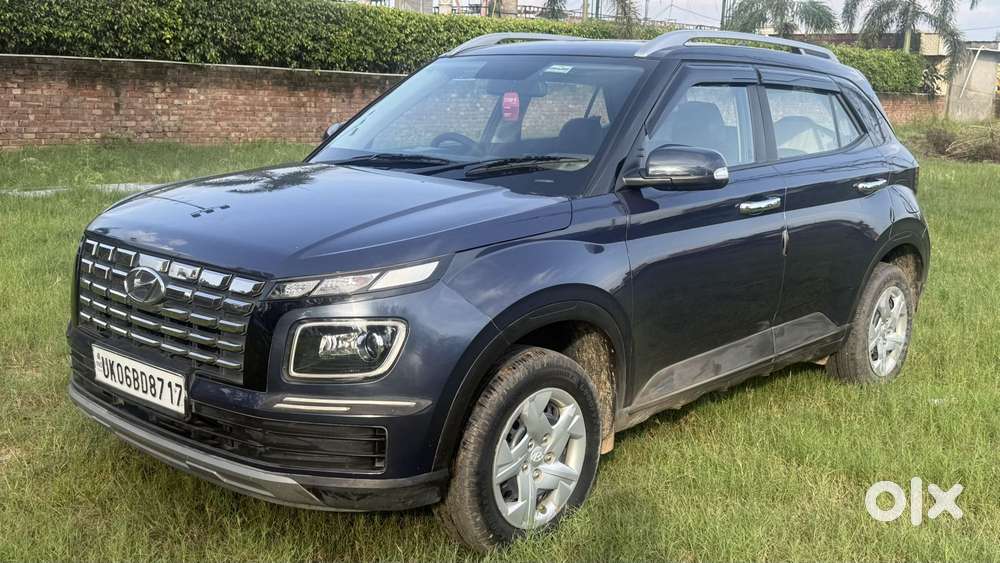 Hyundai Venue 1.2 S (o), 2022, Petrol