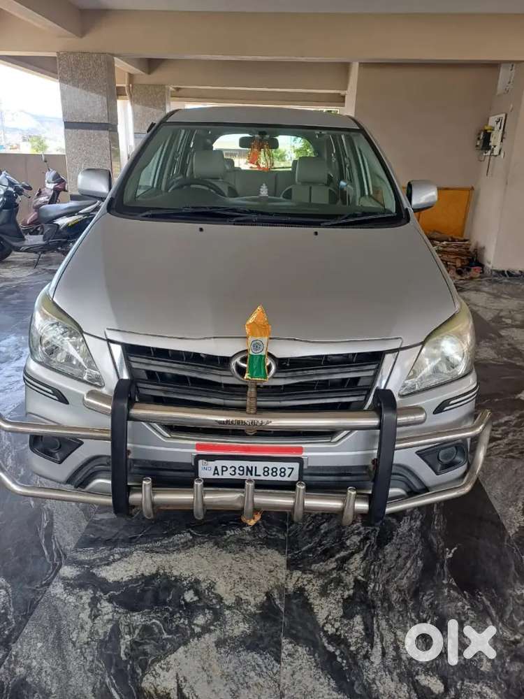 Toyota Innova 2013 Diesel Well Maintained