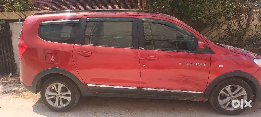 Renault Lodgy 2017 Diesel 180000 Km Driven