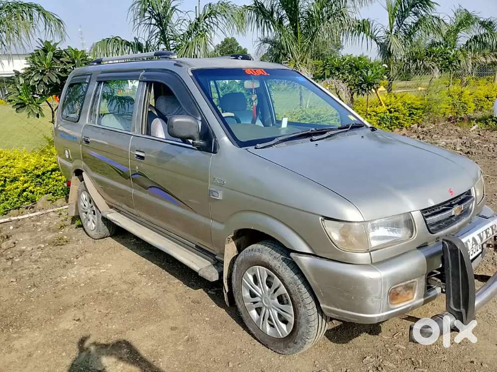 गाड़ी बेचना है मात्र 250000 टवेरा