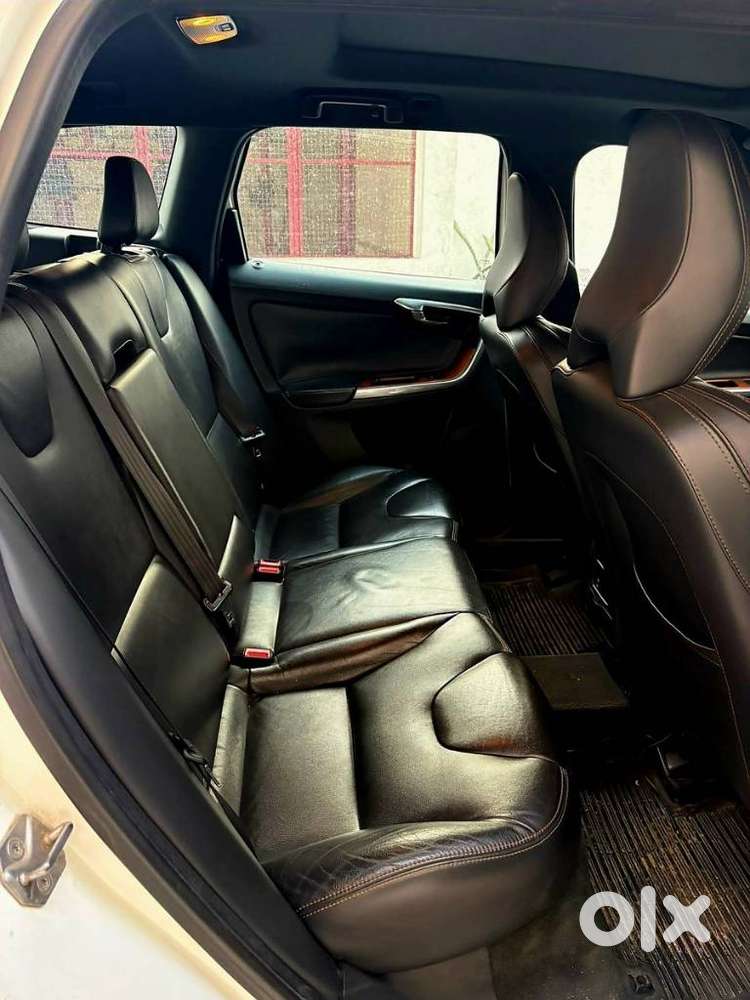 Volvo Xc60 D5 Awd Automatic, 2017, Diesel