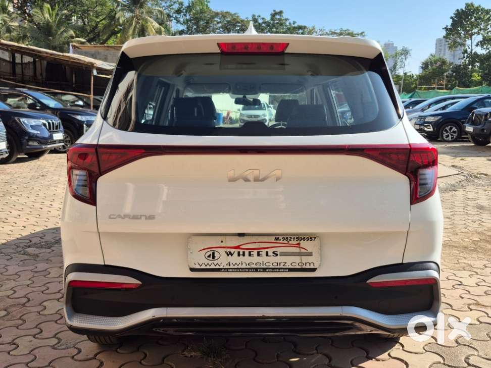 Kia Carens 1.4 Prestige 7 Str, 2023, Petrol