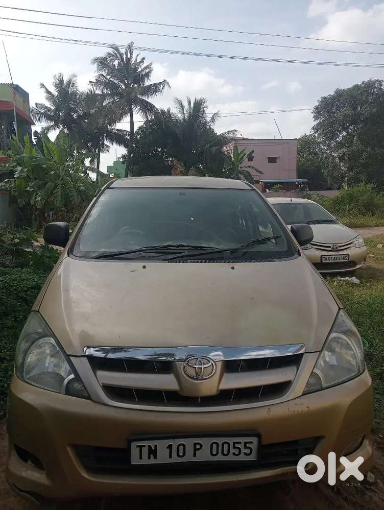 Toyota Innova 2005 Diesel 100000 Km Driven