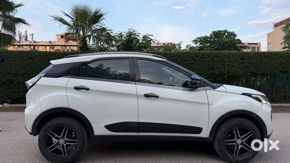 Tata Nexon 1.2 Revotron Xma Amt (s), 2021, Petrol