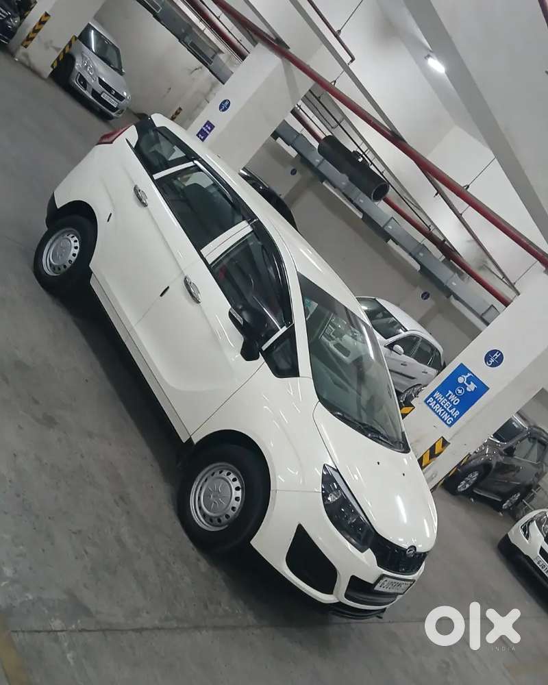 Mahindra Marazzo Diesel 2021
